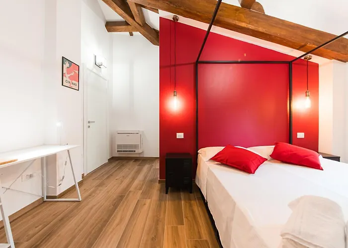 Daire Cicogna House *