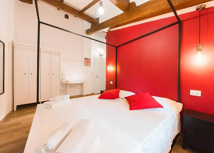 Daire Cicogna House *